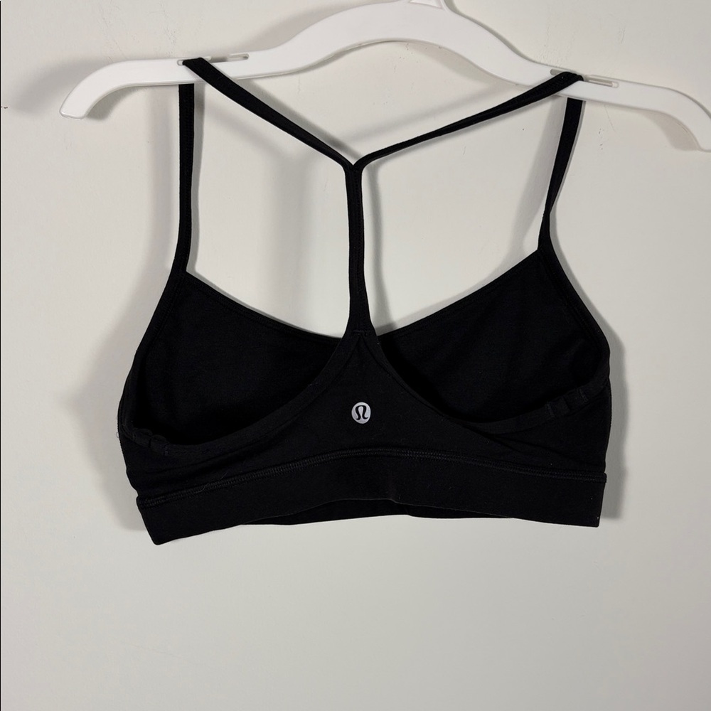 Lululemon Flow Y Bra Nulu Light Support, A–C Cups - Size 6- Black - Picture 4 of 5